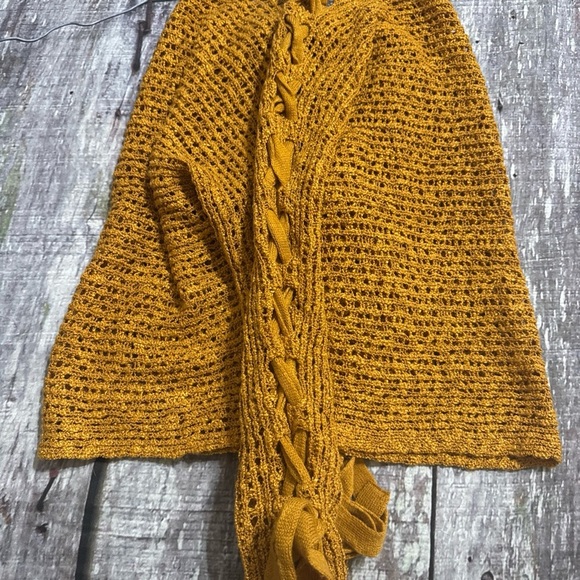 2/15 Carmel Brown Crochet Knit Sweater - Picture 6 of 8